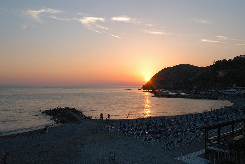 Lyric Hotel Levanto Exterior photo